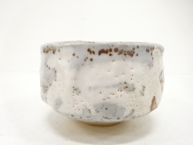  東山造　鼠志野　茶碗